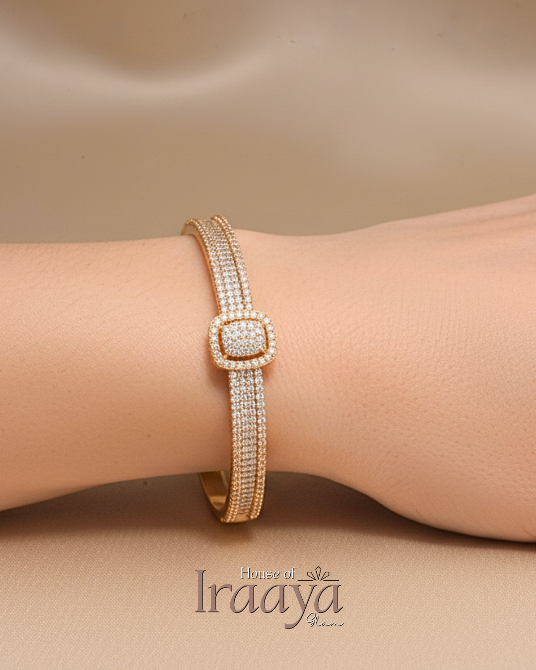 Pavé Buckle Gold Diamond Kada