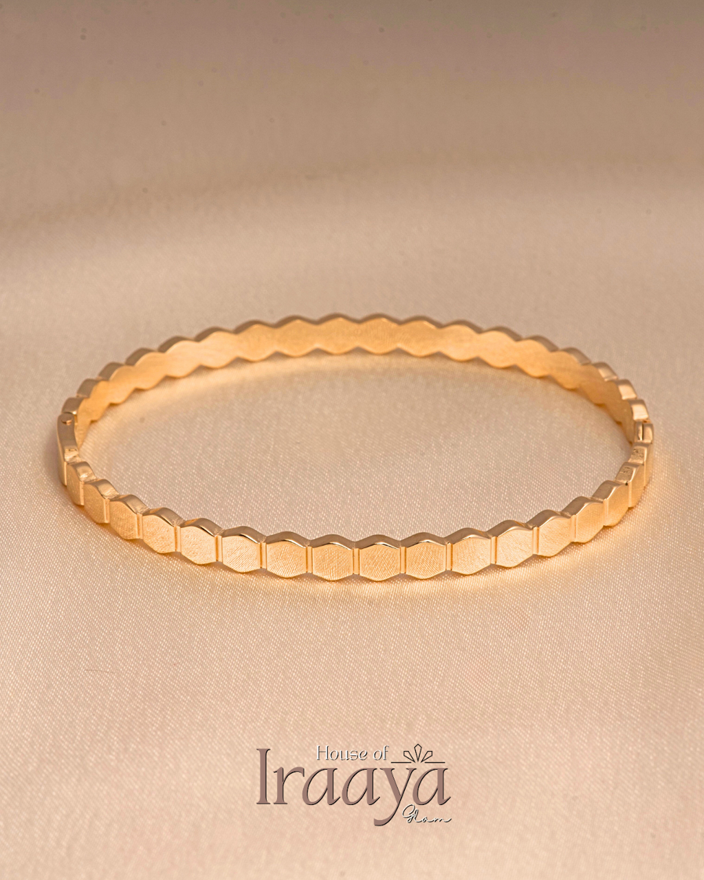 Hexa Link Gold Kada