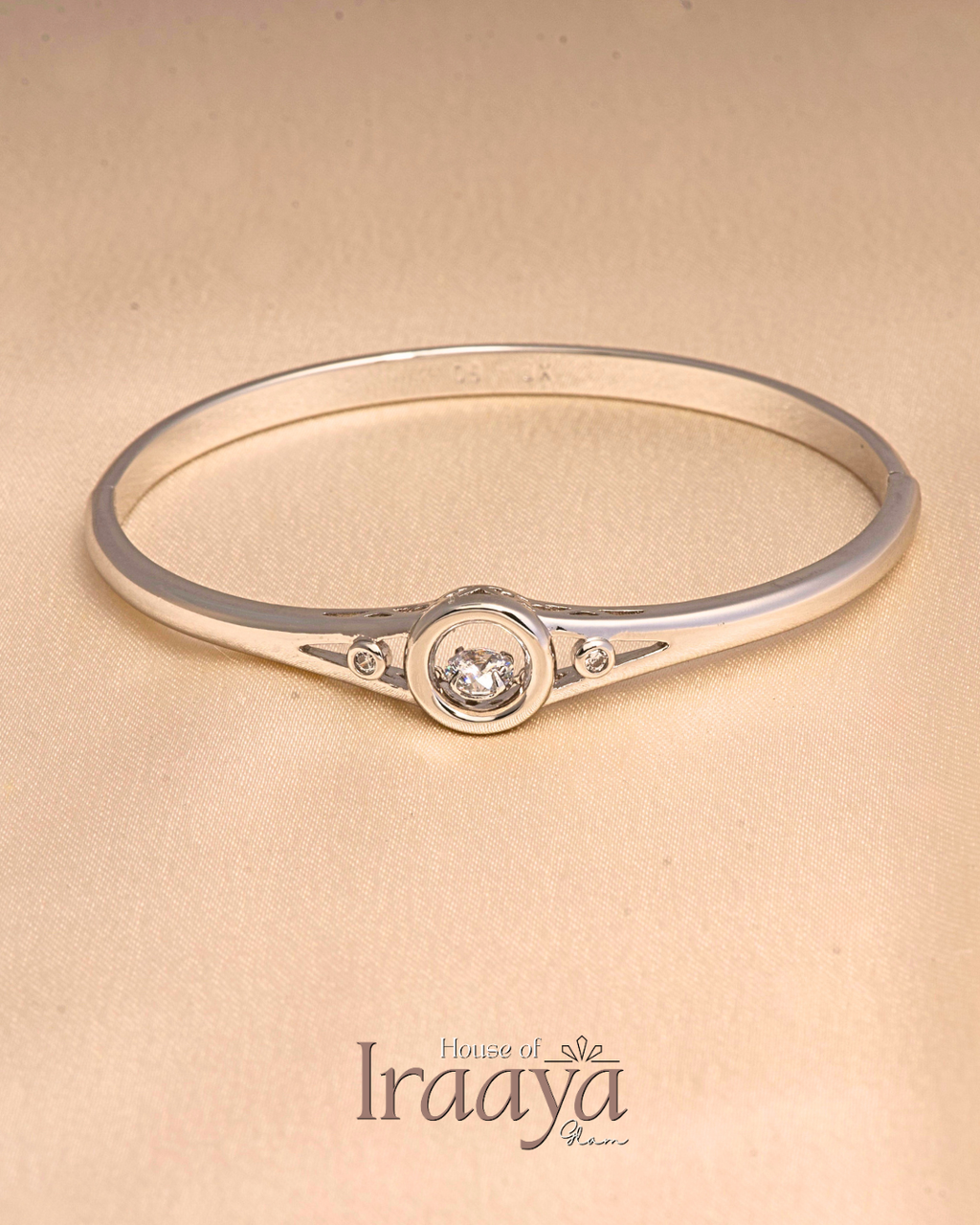 Timeless Solitaire Accent Kada