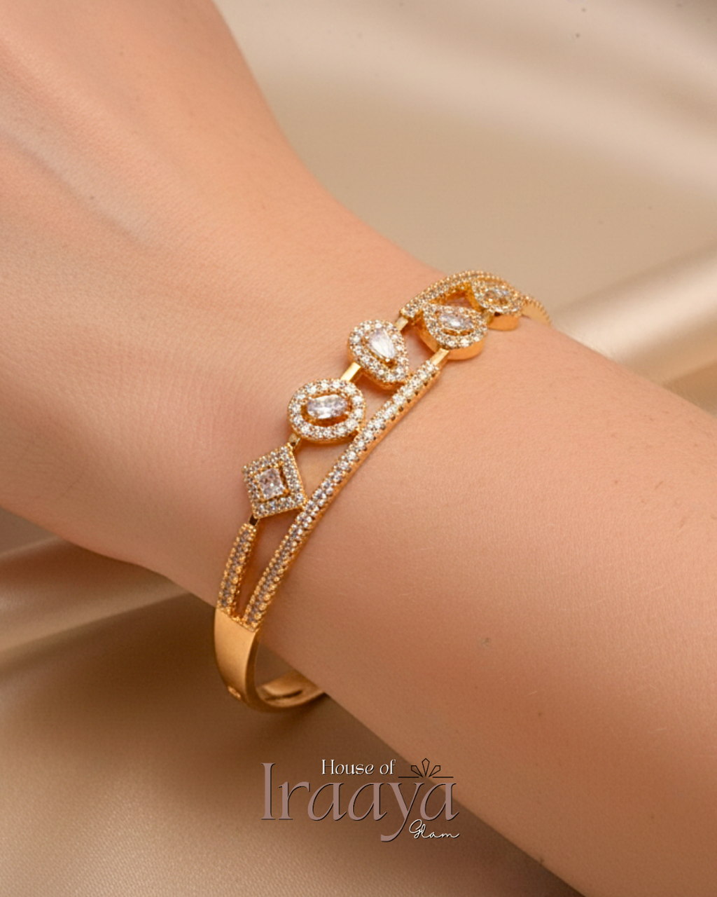 Elegant Geometric Diamond Kada