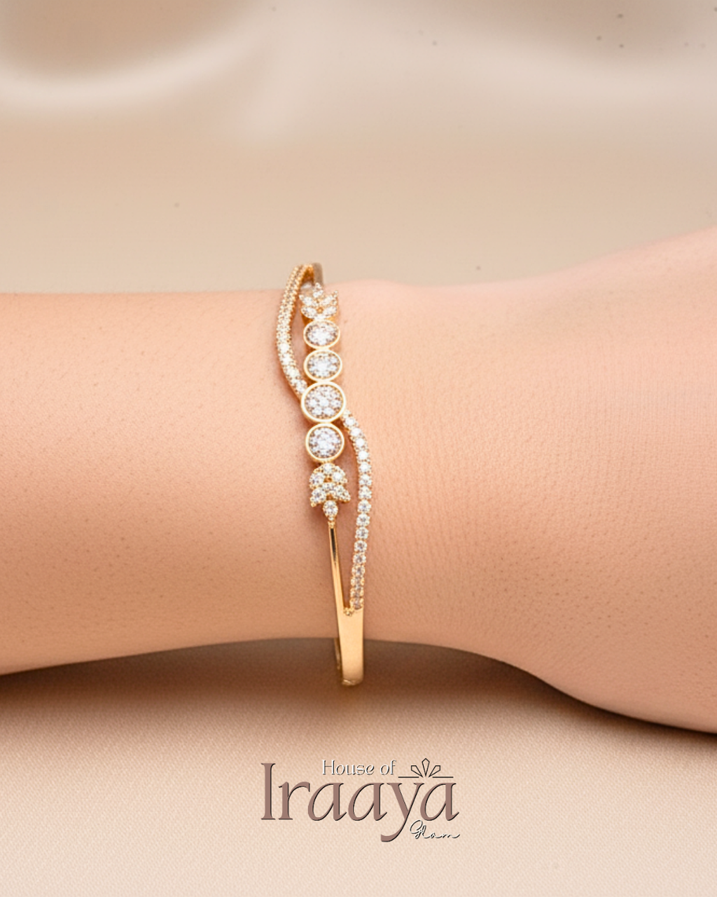 Delicate Sparkle Gold Kada