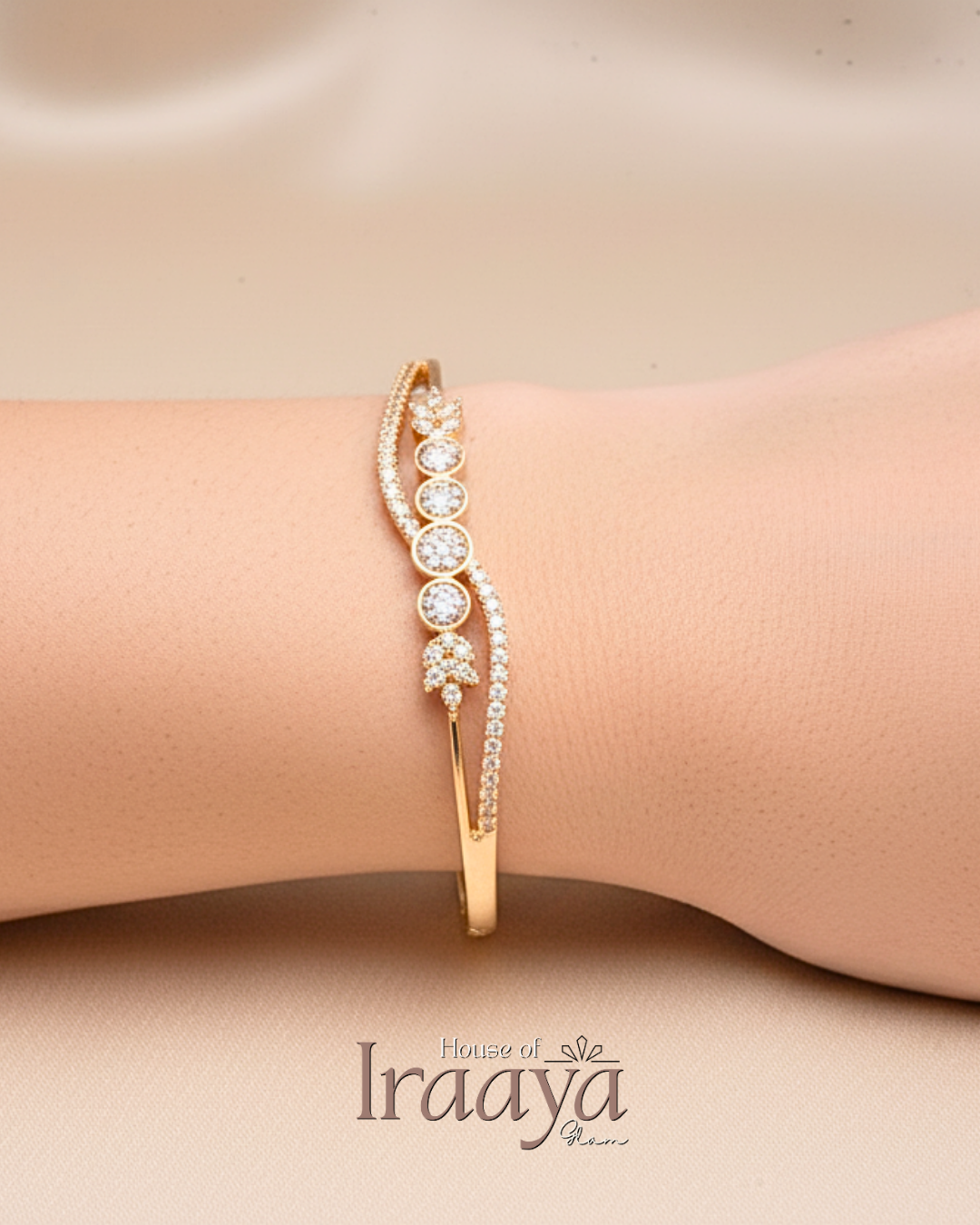 Delicate Sparkle Gold Kada