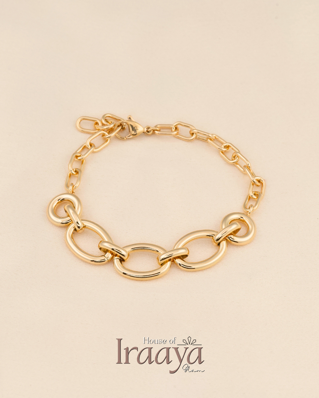 Bold Gold Oval Link Bracele