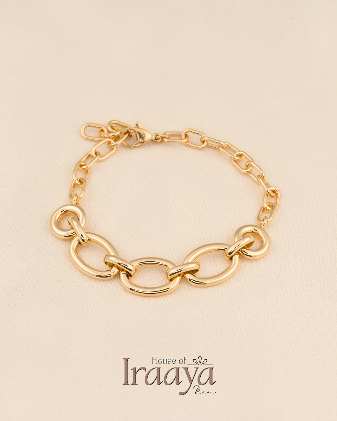 Bold Gold Oval Link Bracele