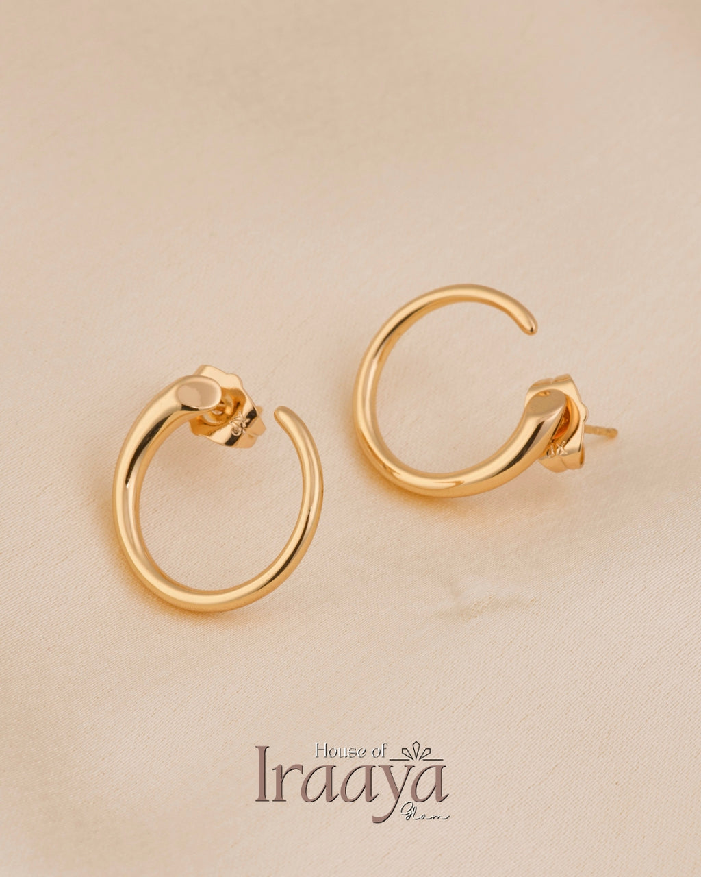 Minimal Gold Hoop Earrings