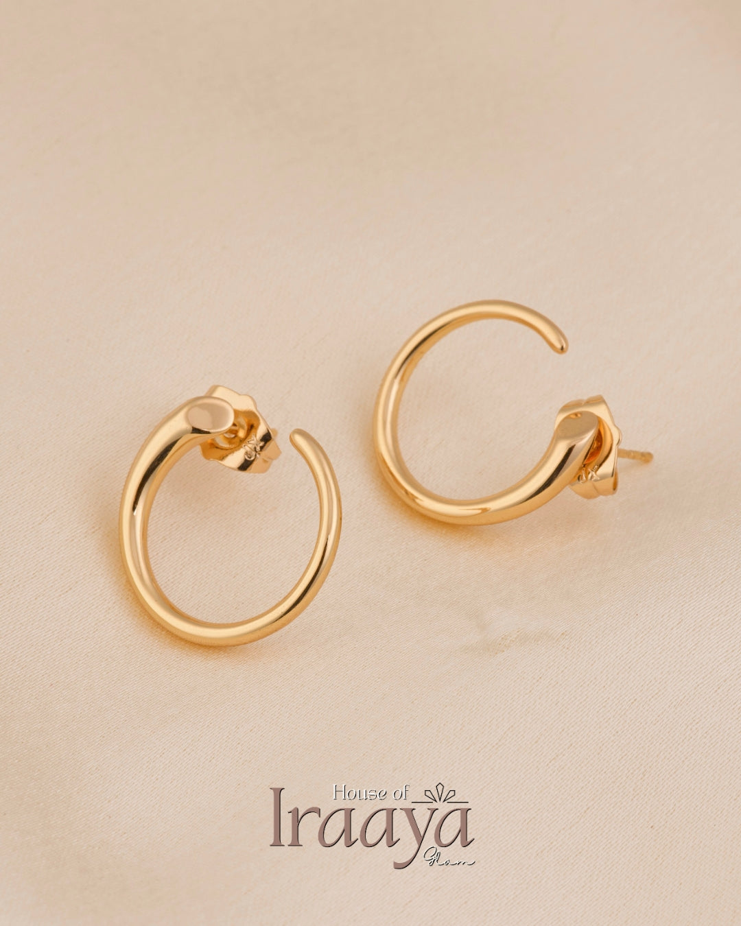 Minimal Gold Hoop Earrings