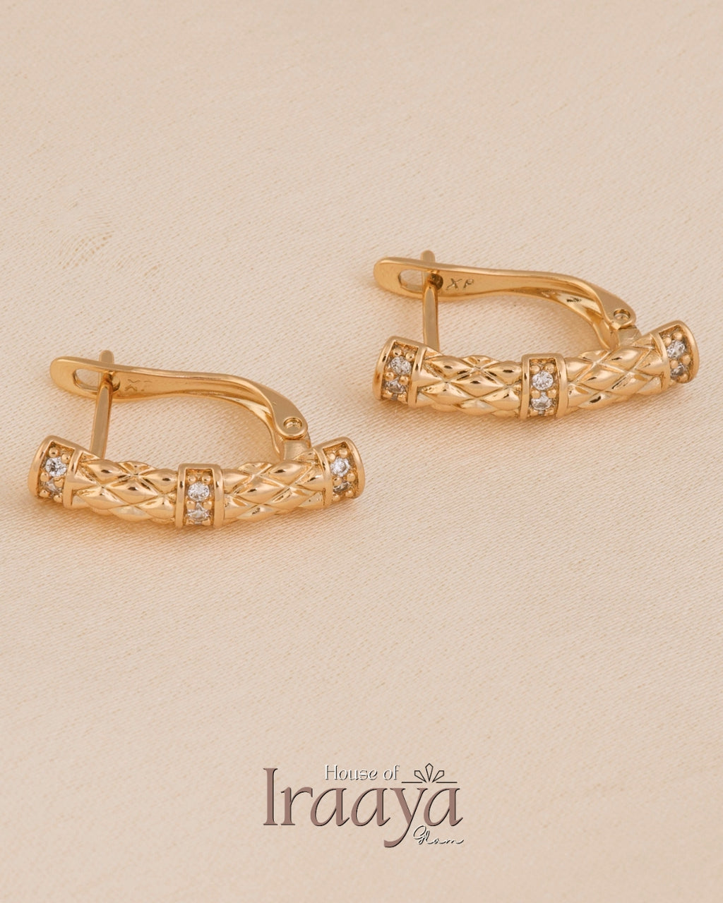 Classic Gold Textured Hoop Earrings with Diamond Accents
