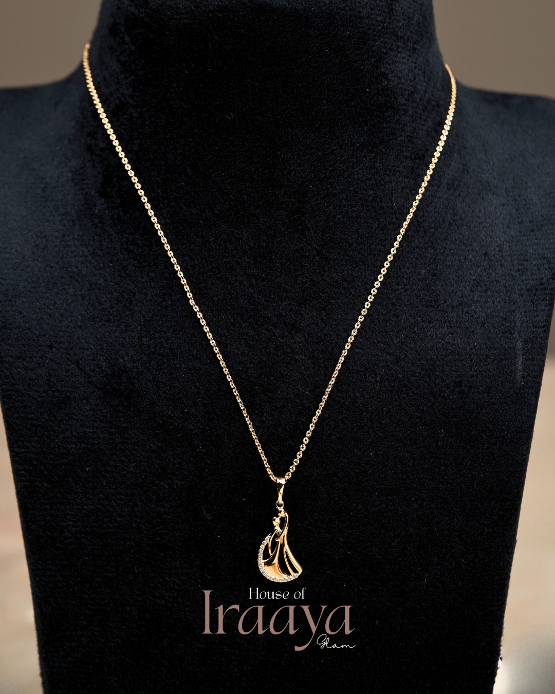 Artistic Abstract Pendant With Stone Accents Chain